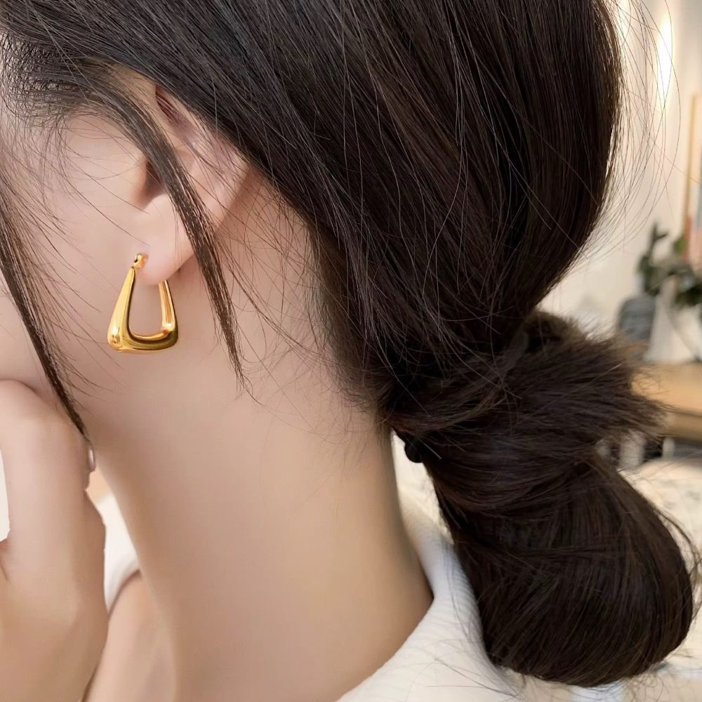 Sleek Hoops Earrings - Image 3